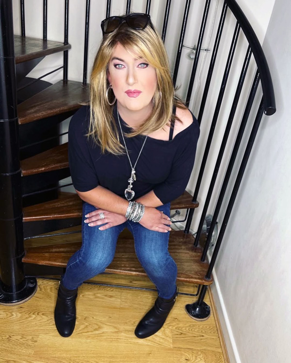 crossdresser photoshoot