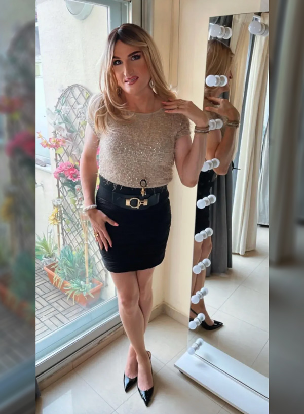 beautiful crossdresser Xandra