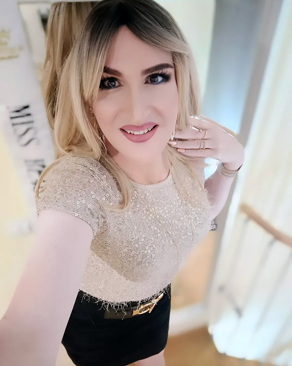 beautiful crossdresser in mini skirt