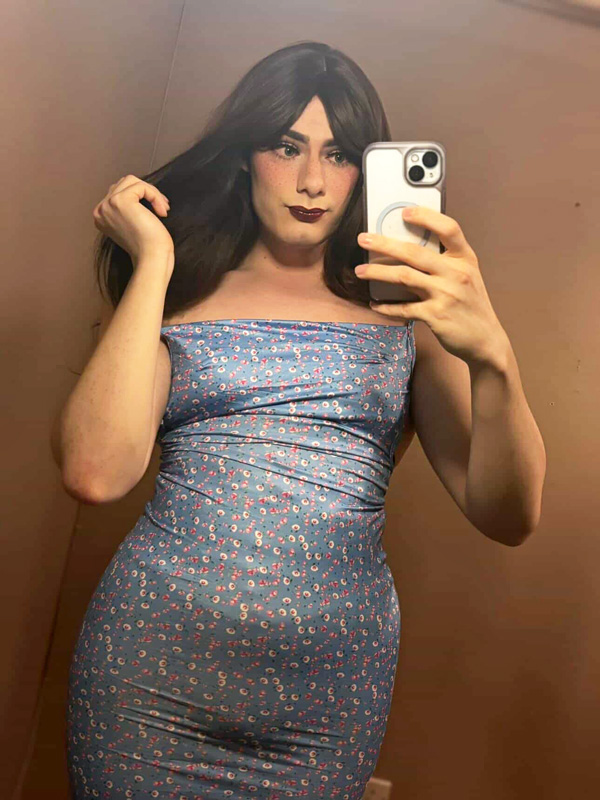beautiful crossdresser