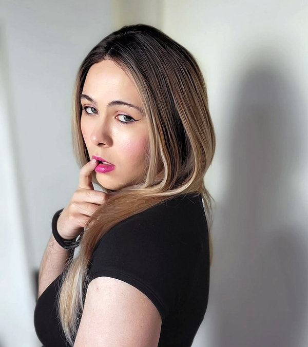 shy crossdresser