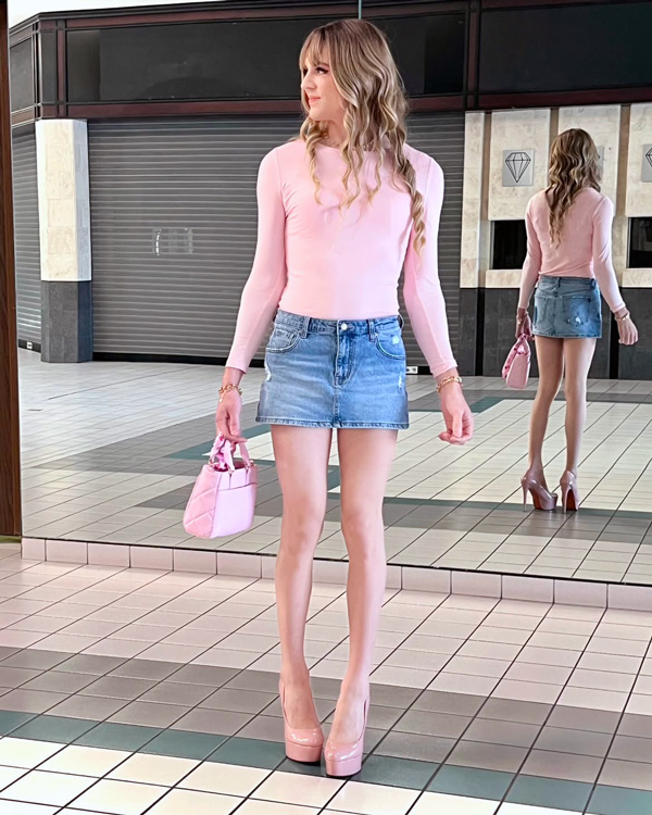 guy dressed as girl in public